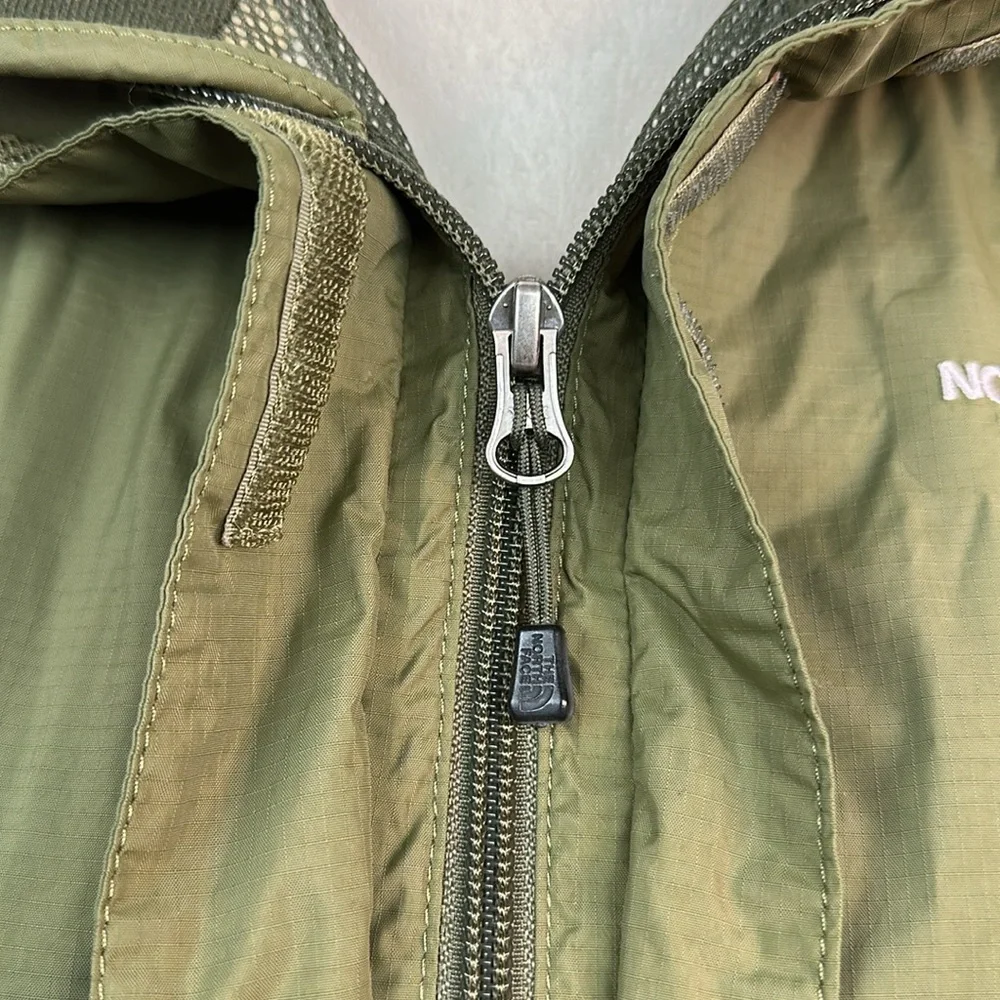 The North Face Resolve 2 Windbreaker Jacket Forest Olive Green Size XS NWOT - Picture 10 of 14
